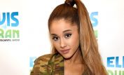 Ariana Grande #45019 picture (Landscape Small)