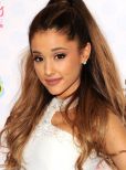 Ariana Grande #44870 picture (Portrait Small)