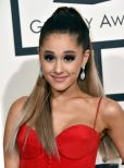Ariana Grande #44914 picture (Portrait Small)